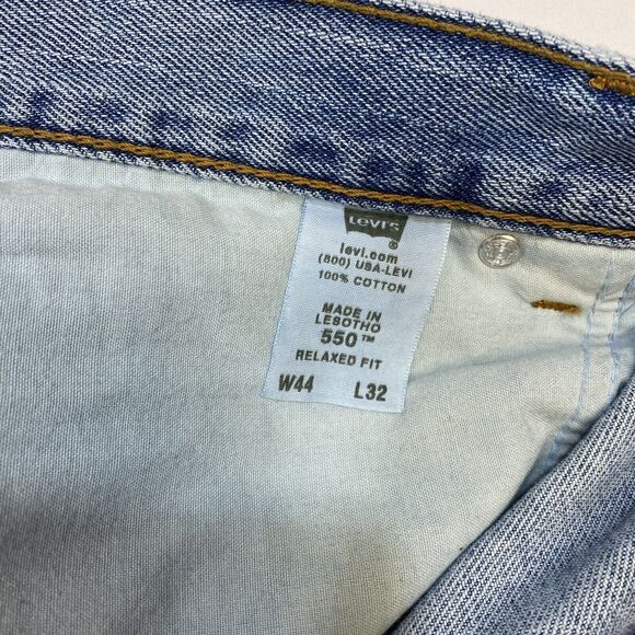 Levis Jeans Mens 44x32 Blue 550 Tapered Leg Relaxed Fit American Western Denim - Picture 6 of 14